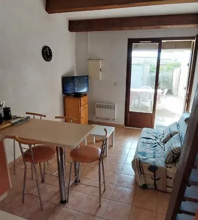 Agreable Petite Maison 2 Chambres, De 48m2 Sans Vis-a-vis Et Parking Privatif Σπίτι διακοπών *