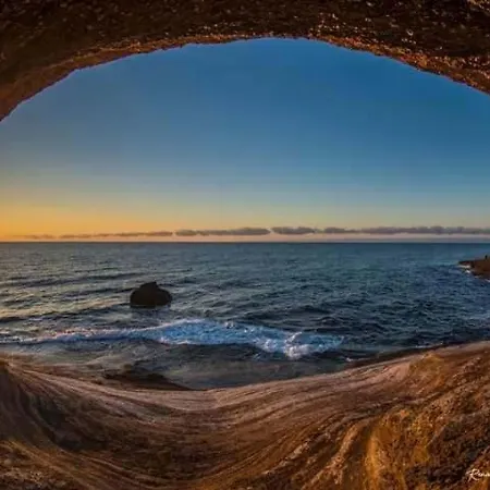 Agreable Petite Maison 2 Chambres, De 48m2 Sans Vis-a-vis Et Parking Privatif *