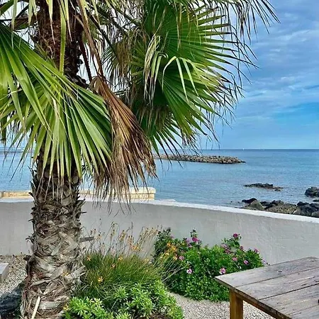 בית נופש Agreable Petite Maison 2 Chambres, De 48m2 Sans Vis-a-vis Et Parking Privatif