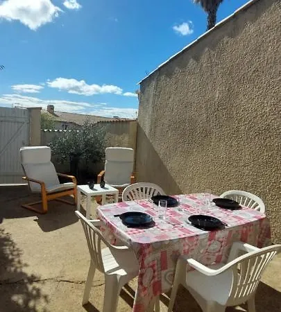 Agreable Petite Maison 2 Chambres, De 48m2 Sans Vis-a-vis Et Parking Privatif בית נופש