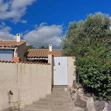 Vakantiehuis Agreable Petite Maison 2 Chambres, De 48m2 Sans Vis-a-vis Et Parking Privatif