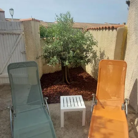 Agreable Petite Maison 2 Chambres, De 48m2 Sans Vis-a-vis Et Parking Privatif Σπίτι διακοπών *