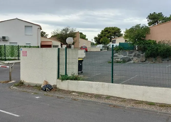 Ferienhaus Agreable Petite Maison 2 Chambres, De 48m2 Sans Vis-a-vis Et Parking Privatif Agde